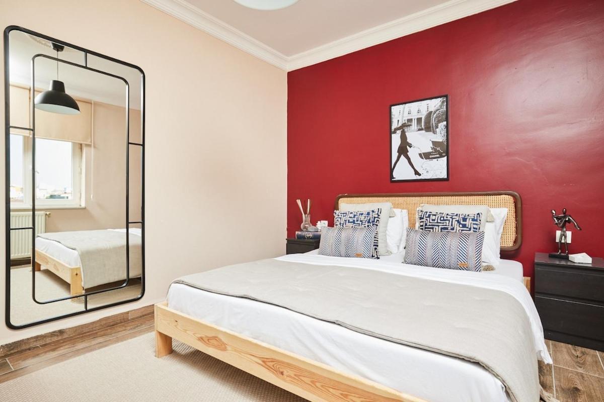 Stunning 3br 3bathroom 3ac Near Metro D6 *