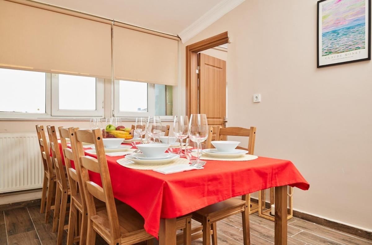 Daire Stunning 3br 3bathroom 3ac Near Metro D6 İstanbul